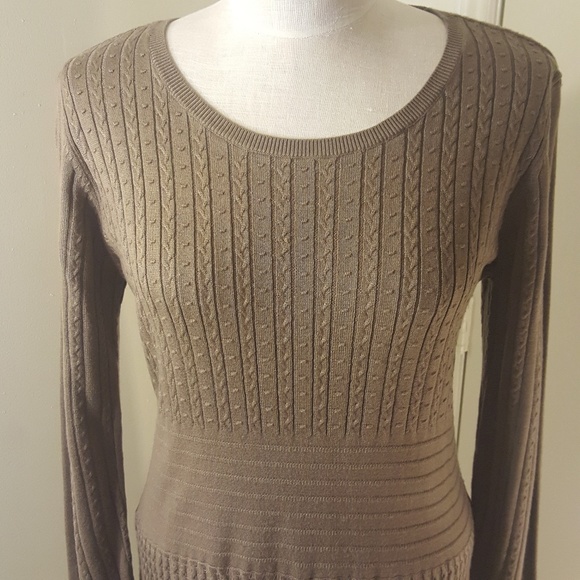 Ellen Tracy Sweater Dress - Picture 2 of 8